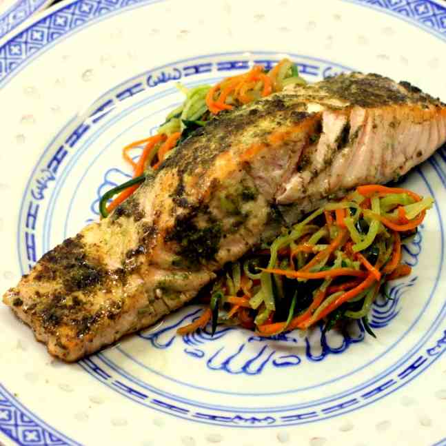 Vegetable Noodles with Salmon and Pesto