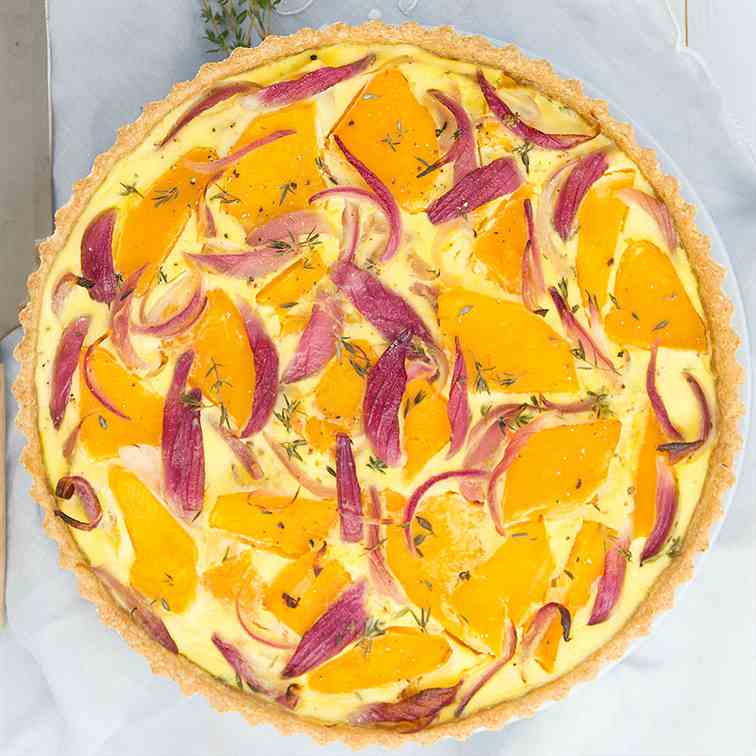 Pumpkin quiche with ricotta and red onions