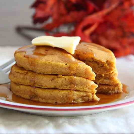 Whole Wheat Pumpkin Pancakes