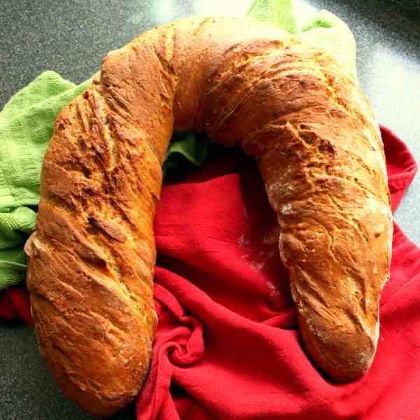 Buttermilk Horseshoe Bread