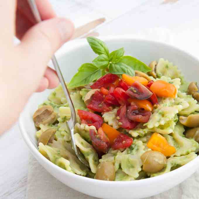 Avocado Basil Cream Pasta