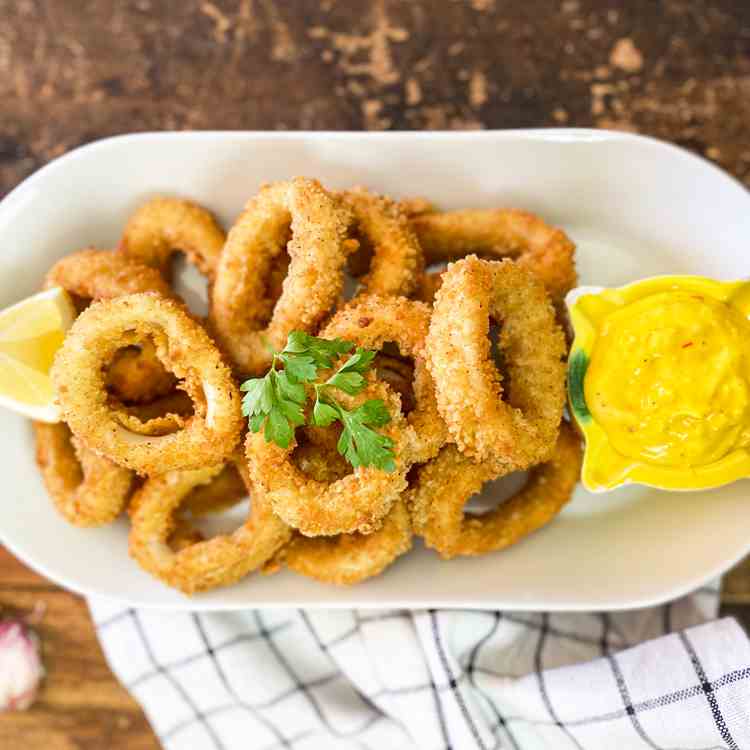 Restaurant-Style Fried Calamari
