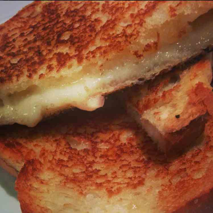 Brie And Cheddar Grilled Cheese
