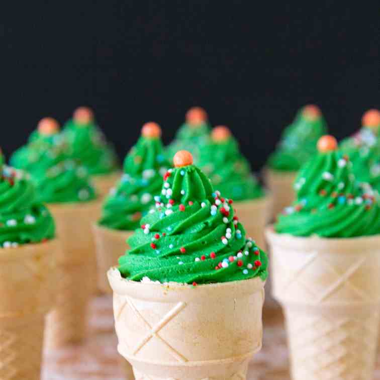 Ice Cream Cone Christmas Tree Cupcakes