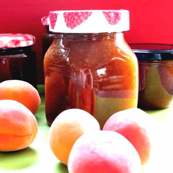 Apricot-Apple Jam 