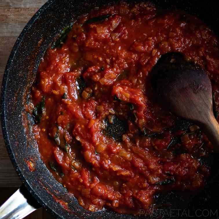 Tomato and Basil Sauce