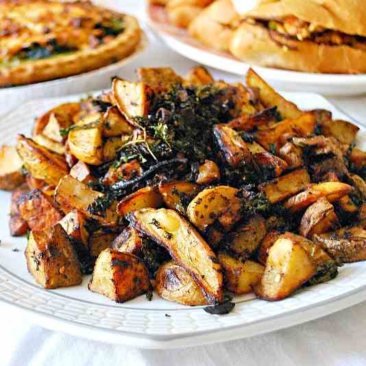 Roasted Potatoes & Kale