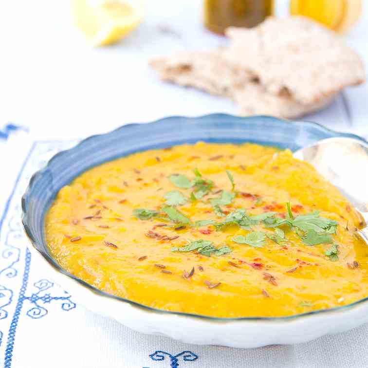 Red lentil soup with carrots and turmeric