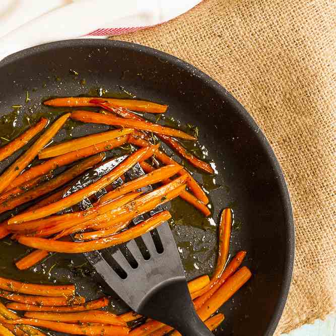 Sauteed Carrots in Maple Thyme Glaze