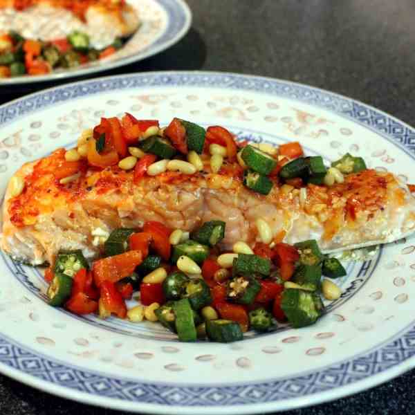 Salmon with crispy veggies