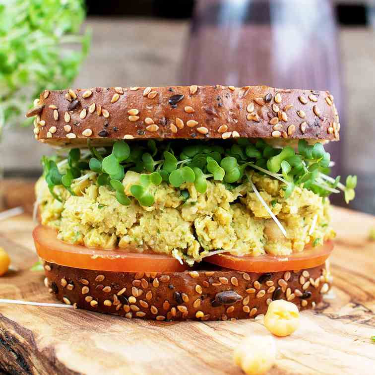 Mashed chickpea and pesto sandwich