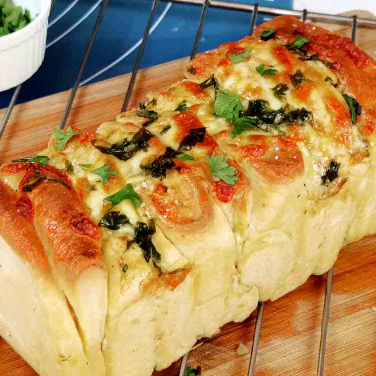Pull-apart Garlic Bread