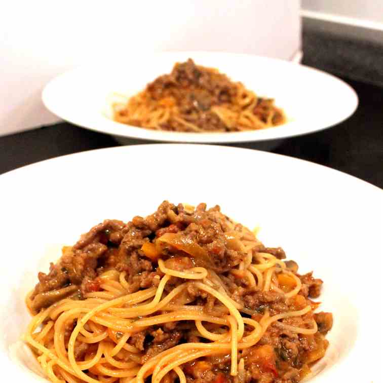 Spaghetti with Beef Onion Sauce